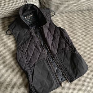 Filson Quilted best in black